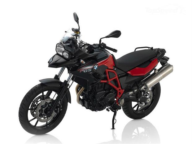 بررسی موتورسیکلت بی ام و F700 GS مدل 2015